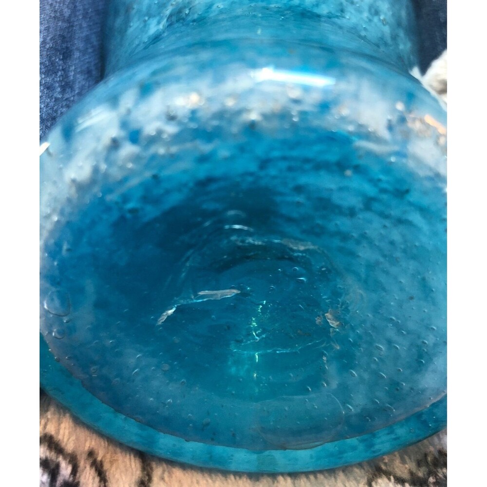 4 Handblown art glass swirl white and Aqua vintage glasses - Picture 5 of 14